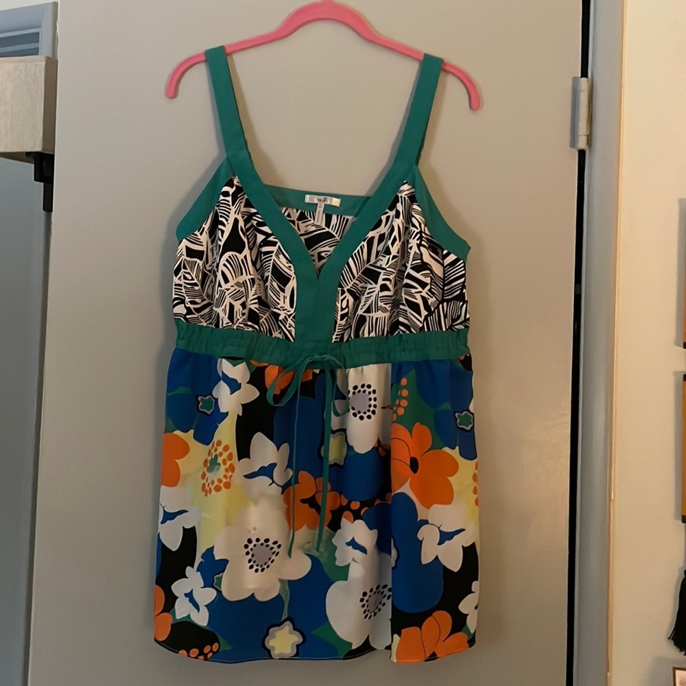 Metro 7 Colorful Print Sleeveless Top